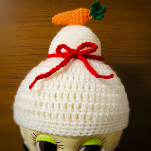 ᴍᴀᴍᴇ手編みの帽子 出産祝い ハーフバースデー. ˗ˏˋ 2way鏡餅ボンネットˎˊ˗ かわいい着画をご紹介🤭⸝⸝⸝オモチのようなほっぺが かわいすぎる はるひちゃん🫣🤍 ゆのちゃんとはまた違った なんともにニヤニヤしてしまう かわいらしさ、、←👧👶またまた勝手に