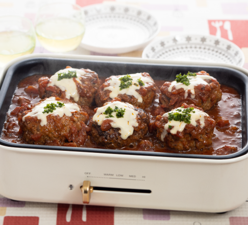 トマト煮込みハンバーグ＆レンチンポテトとソース風味のバターコーン、ほうれん草のみそ汁 2人分