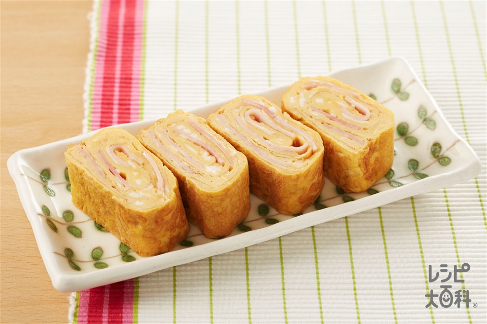 2人前200円👌「節約おかず」レシピ5選 . ———————————————————— ＼📺CM放映中！クラシルごはん で投稿すると クラシル公式がシェアします！ぜひ投稿してね🍳———————————————————— . ▽材料手順はアプリでチェック📝 ①冷凍豆腐でつくる まるでお肉な唐揚げ ②