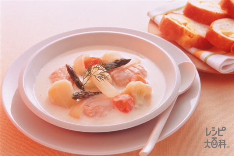 旬のキノコを味わおう②「しめじのあっさりクリームシチュー」福本陽子