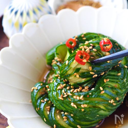 リュウジレシピ 「無限蛇腹きゅうり」作ってみた！たった1分漬け込むだけで味染み染み～♪リピ確定♡『あたらしい日日』こんな時代のニューノーマルな暮らし方。食と農、生活情報をお届けします