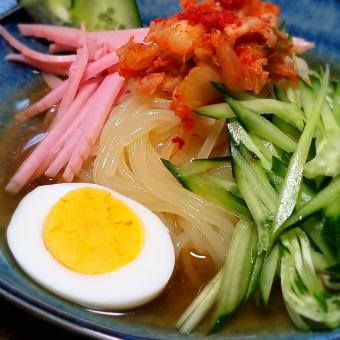 岩手 盛岡冷麺の真髄：コシとスープが織りなす至高の冷麺体験完全ガイド マルメン製麺所