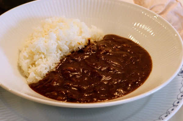 牛すじカレーレシピ圧力鍋を使った簡単な作り方!柔らかく作るコツも解説レトルトカレー・スープの通販公式NISHIKIYA KITCHEN