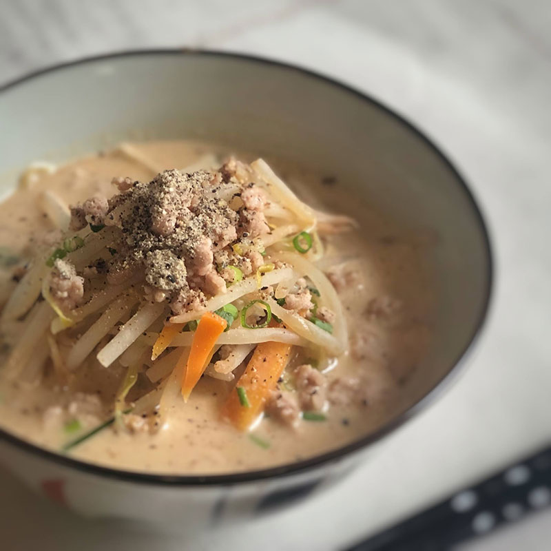 豚肉ともやしのごま味噌スープレシピ