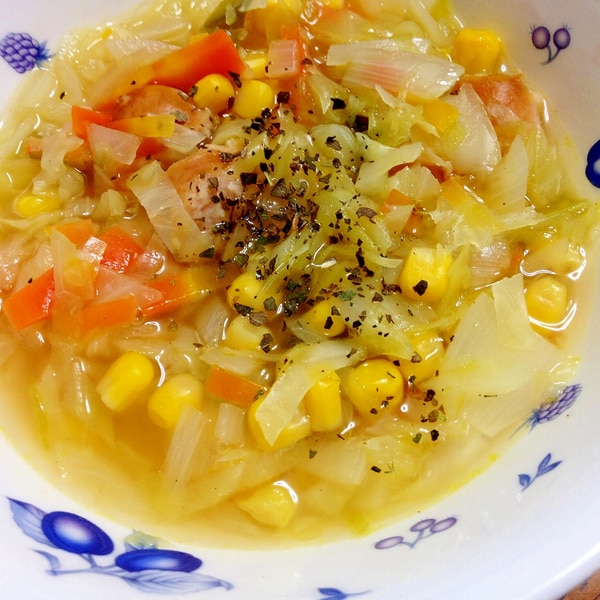 エバラ豚骨ラーメンスープでつくるキャベツとしめじと人参のとんこつスープ