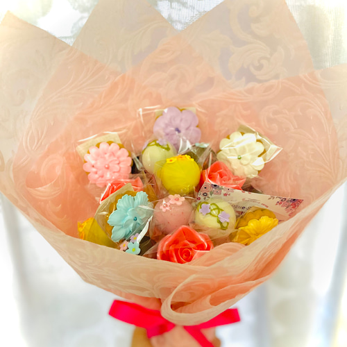 贈り物に 市販の商品でかわいい「お菓子ブーケ」ができた！クックパッドニュース