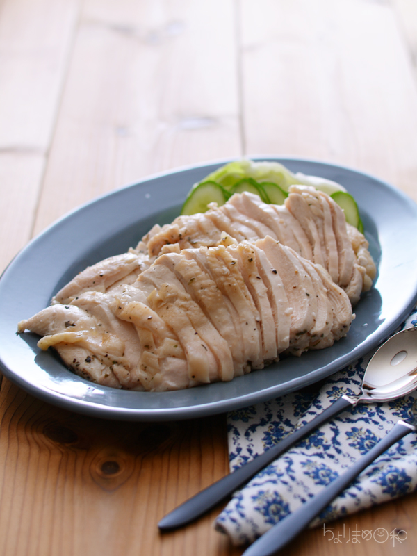 電子レンジで簡単おかず！鶏肉のネギ塩ダレのレシピ