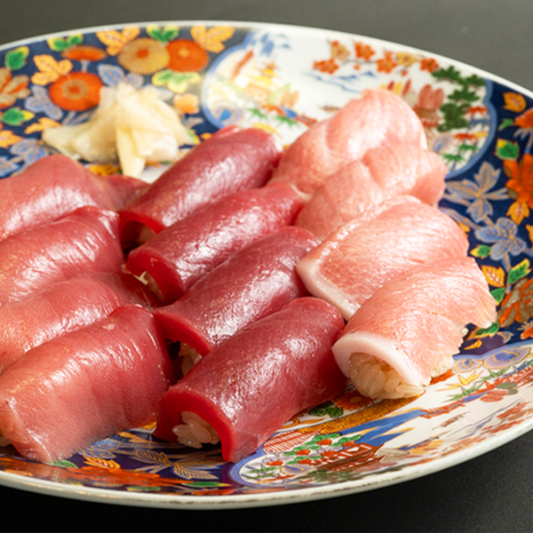 贅沢すぎる！マグロの漬け寿司B-013005660g 本まぐろ 天然 漬け 赤身 極上 押し寿司 福井県産米 懐石料理 冷蔵配送 四季食彩萩 送料無料 棒寿司 お寿司 寿司 すし マグロ 本マグロ 鮪 本鮪 - 福井県福井市ふるさとチョイス - ふるさと納税サイト