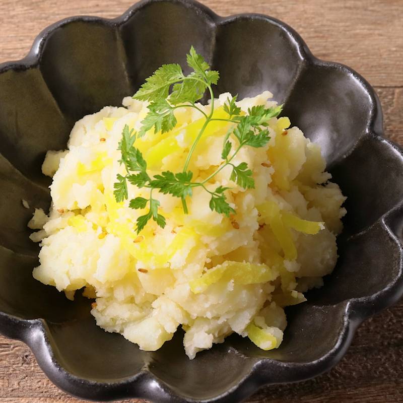 ご飯がすすむよ！切って混ぜるだけのたくあんふりかけ