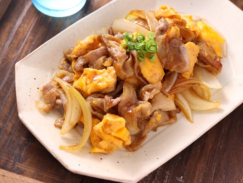 材料2つ☆豚こまキャベツのスタミナ炒め