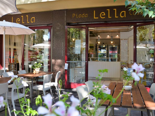 ピアディーナが大人気！横浜関内の居酒屋 甕仙人-kamesennin- 焼酎の品揃え400酒以上