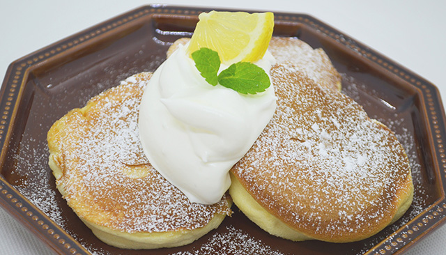 メレンゲ みなとみらい店のパンケーキがふわっふわの新食感！オープン初日に行って来たはまこれ横浜