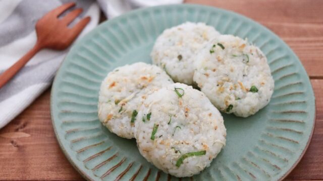 離乳食完了期 しらすとにんじんの焼きおにぎり無添加の離乳食・ベビーフードの通販ならbabypotage