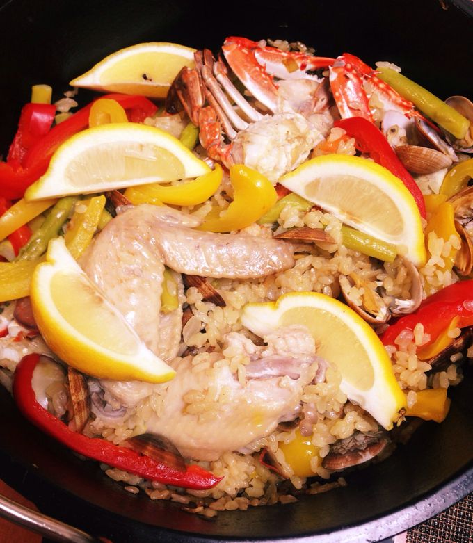 ダッチオーブンで簡単手抜き！パエリアのレシピを紹介ずぼらキャンプ女子