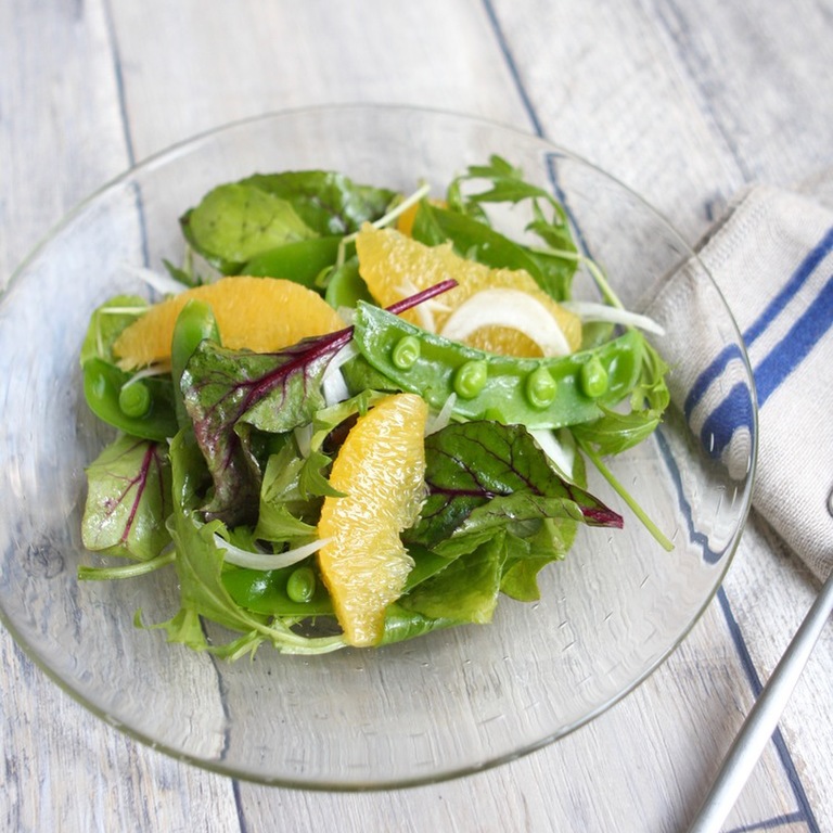 さくさくの歯ごたえ♪ スナップえんどうとトマトのシンプルサラダ。気まぐれキッチン andante