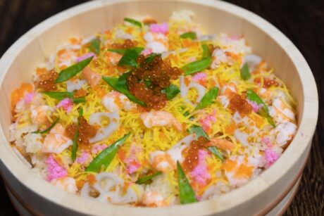 華やかなのに意外と簡単。大人も嬉しい「4つの寿司弁当」アイデア - macaroni