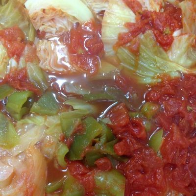 丸ごとトマトと白だしの豆スープなにか食べたくなって