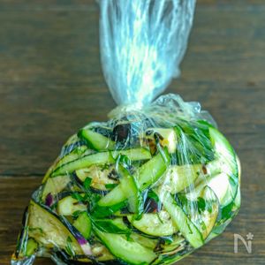 なすときゅうりの簡単レシピ！ ナスとキュウリの漬物 塩昆布と合わせる絶品浅漬け！箸が止まらない絶品漬物の作り方 なすびレシピ きゅうりレシピ 漬物レシピ 作り置きおかず あさごはんチャンネル- YouTube