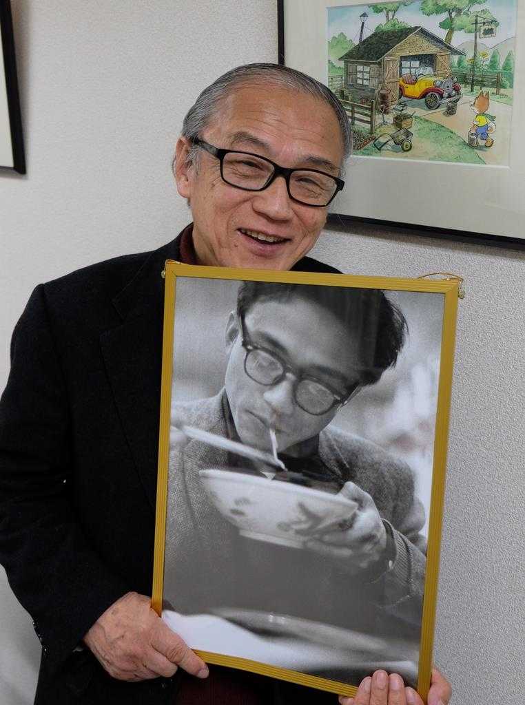 File:ラーメン大好き小池さん11288220405 .jpg - Wikimedia Commons