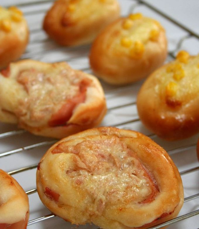 1つの生地から作る、4種の人気惣菜パンのレシピお菓子・パン材料・ラッピングの通販 cotta＊コッタ