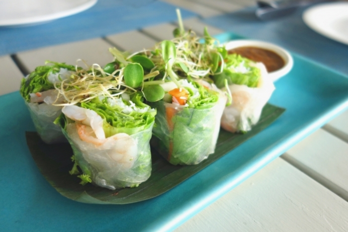 桜姫使用 ライスペーパーで鶏ひき肉の焼き春巻きおすすめレシピ関東日本フード株式会社ニッポンハムグループの食肉を中心とした販売会社