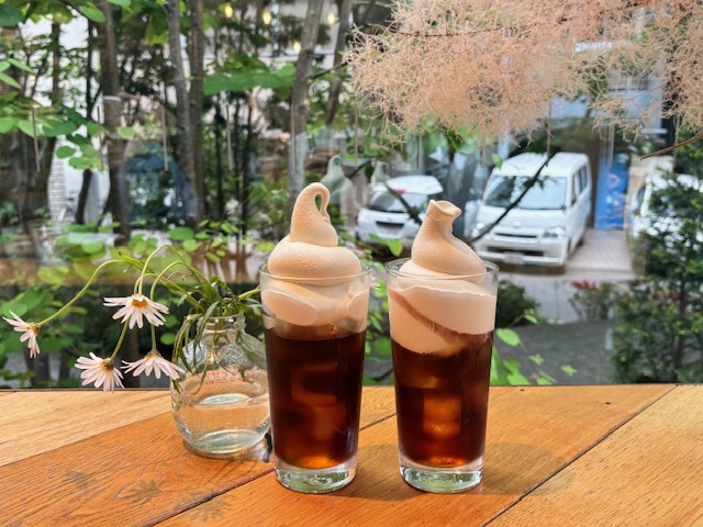 夏の日に外で飲みたい美味しいアイスコーヒーフロートの写真素材87801615- PIXTA