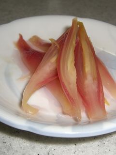 地域の伝統野菜として親しまれてきた「赤カブ」を使って。作った当日に食べられる！即席はちみつ漬けの作り方。IN YOUOrganicLife to all the people