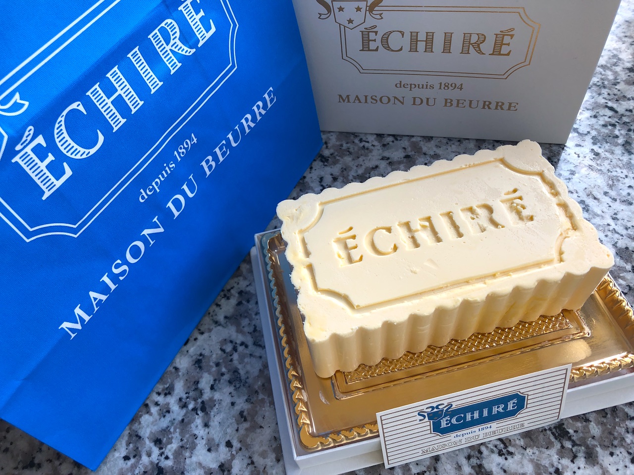 お土産, エシレ, エシレ・メゾン デュ ブール, クロワッサン, グルメ, サブレ, フィナンシェ, ブリックスクエア, ブログ, マドレーヌ,世界初, 丸の内, 人気, 行列, 限定たまゆら食つづり