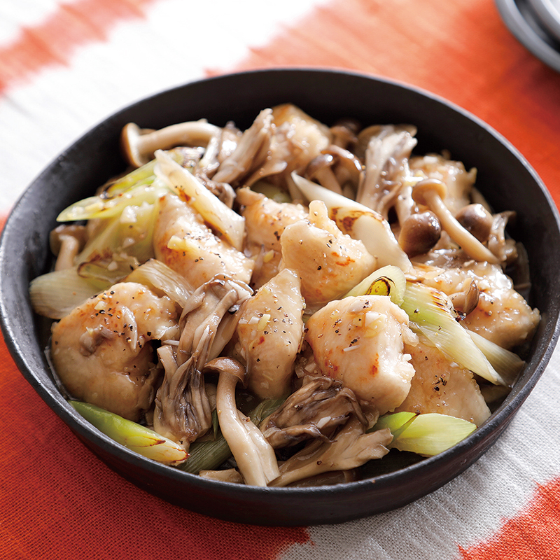 レンジで簡単おかず！ 蒸し鶏のやみつきえのきダレ