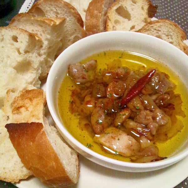 直火ならではのオイル煮もおまかせ！エビのアヒージョ