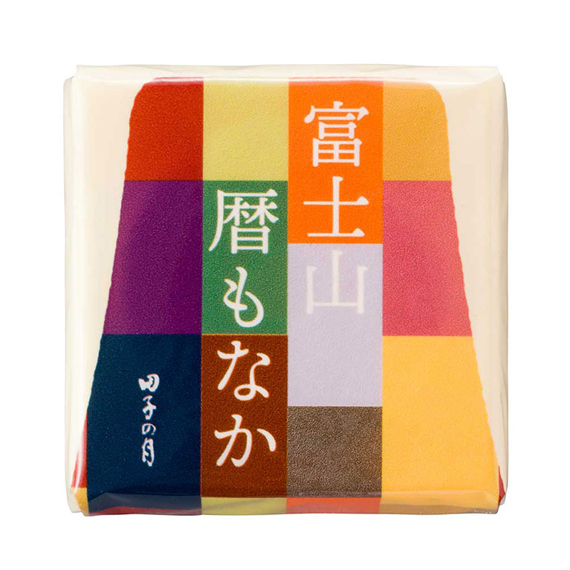 🍡田子の月 🚉三島駅 静岡県－－－－－－－－－－－－－－－－－－ ◾️田子の月もなか 税込220円 個 うまぁ🤤しっかり甘みを感じる粒あん。ぎっしり❗️ 中の求肥がモッチリしっとりと歯切れが良くって🤤 比較的甘めなので、煎餅&煎茶と共に。 ◾️塩豆大福税込160