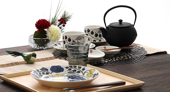 食卓がだんぜん華やぐ♪北欧食器のテーブルコーディネートRoomClip mag暮らしとインテリアのwebマガジン