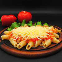 ツナとチーズのトマトソースパスタ