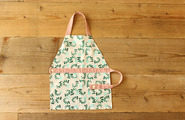 カフェ エプロンの作り方 リバティユザワヤオリジナルレシピユザワヤ 手芸用品・生地・ホビー材料専門店