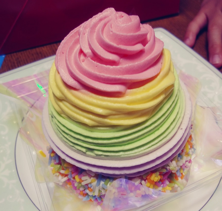 ユニコーン＆天使をイメージしたカラフルなケーキ♡ コージーコーナーから“ゆめかわ”新作ケーキ2品が期間限定で登場！ 画像2SGS109