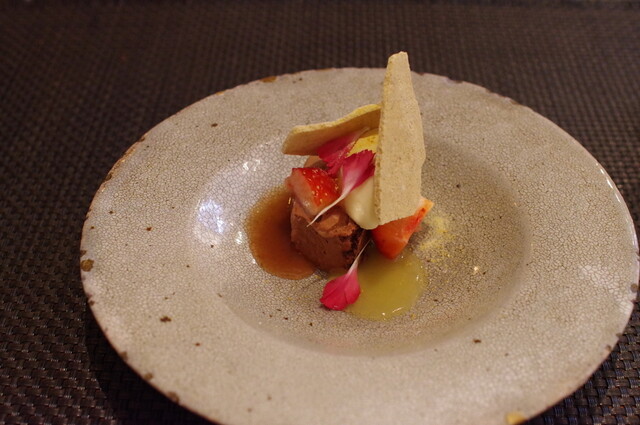 シャーベット風オレンジのアイスとイチゴのクーリ スイーツ・デザート レシピフランス料理 デザートレシピフランス料理総合サイト フェリスィム 〜フレンチでライフスタイルをもっと素敵に♪