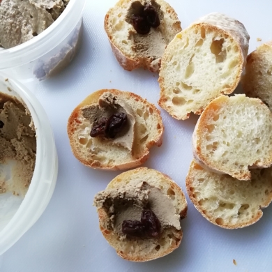 マジで美味しい💖, 基本の鶏レバーペーストの作り方, 材料, • 鶏レバー：200〜250g 新鮮なもの , • 玉ねぎ：1 2個 薄切り , •にんにく：1かけ みじん切り , • バター：40g, • 牛乳：適量 レバーの下処理用 , • 白ワイン：50ml, • 生クリーム：200ml,• 塩・こしょう：適量, • 好みで：ローリエ, ⸻,