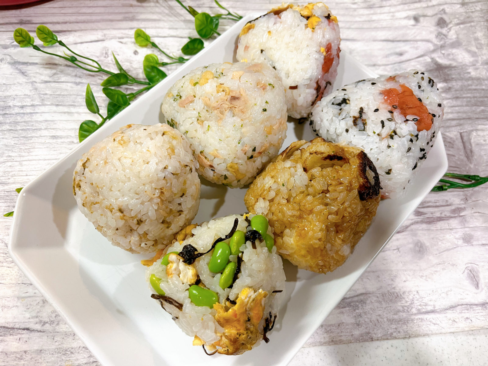 幼稚園 遠足 おにぎりだけTikTok