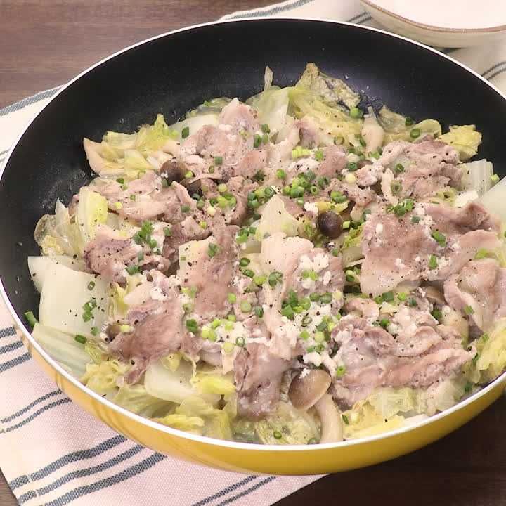 白菜と豚肉のロール煮」レシピ。コトコト煮込んで旨みたっぷり！SATETO さてと