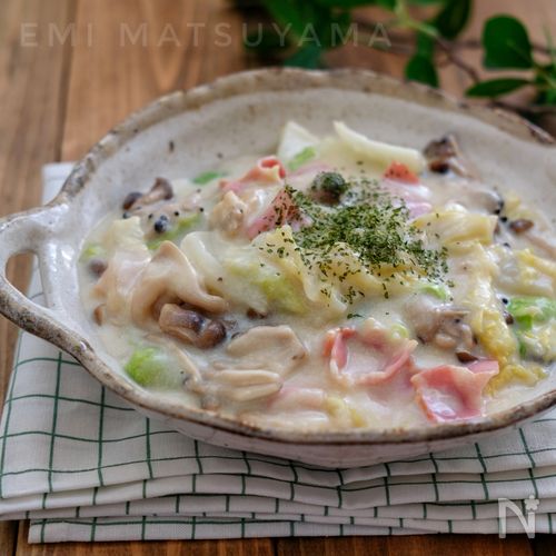 まるでロールキャベツの味！ 白菜ベーコンチーズのコンソメ煮 ねもっち