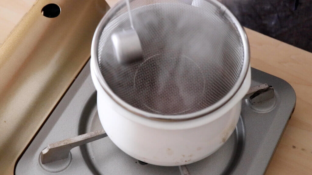 オーブンと蒸し器は使わない！練乳カスタードプリンのレシピ