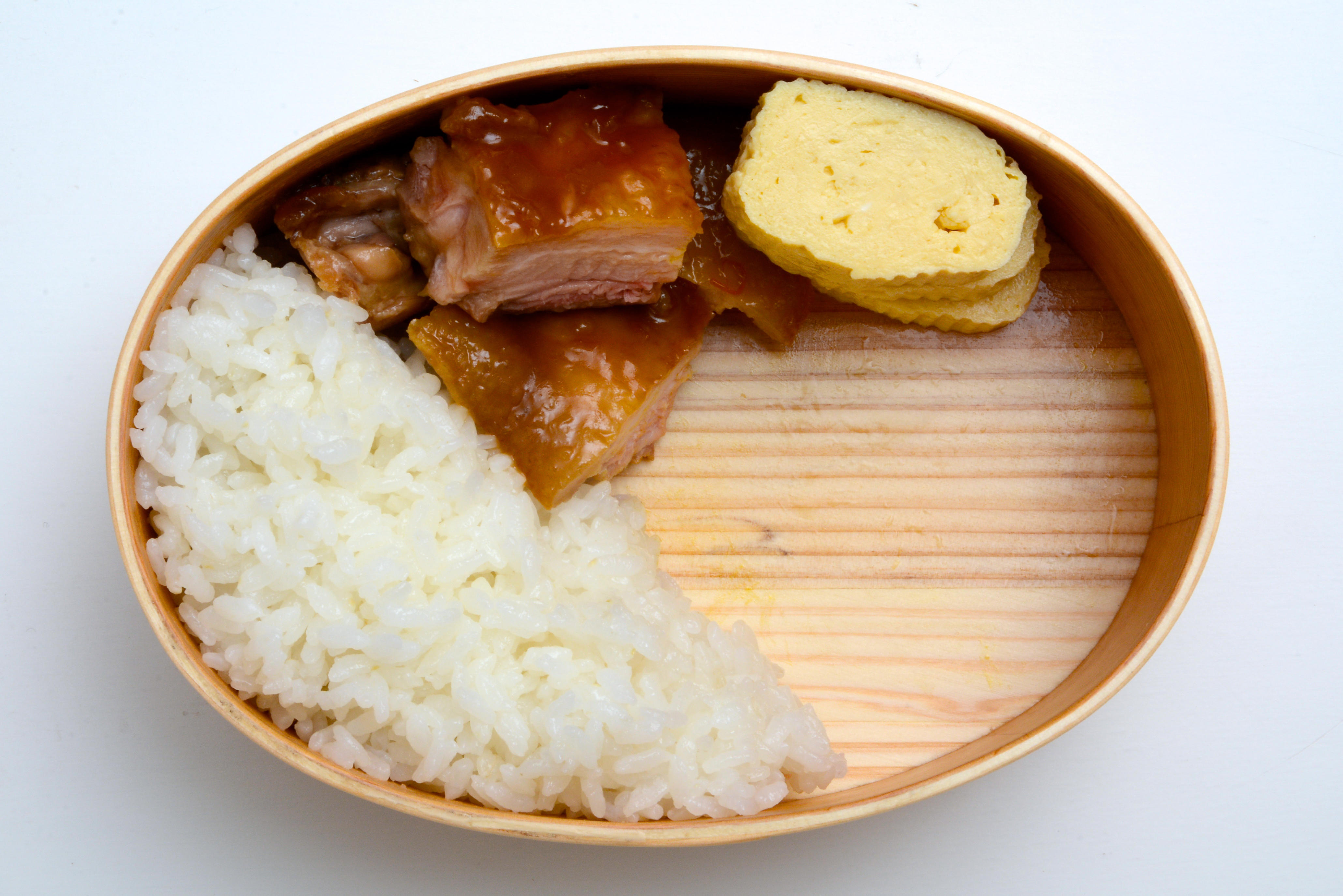 お弁当の詰め方のポイントとは？食材や容器別に解説！デリッシュキッチン