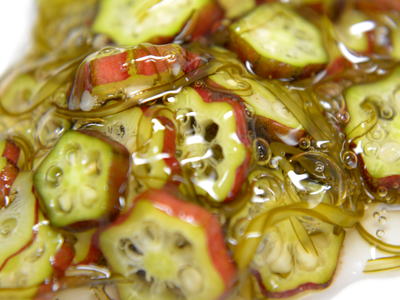 赤オクラの特徴は？茹でるより生食が良い？色止めする調理法やレシピを紹介！ ちそう