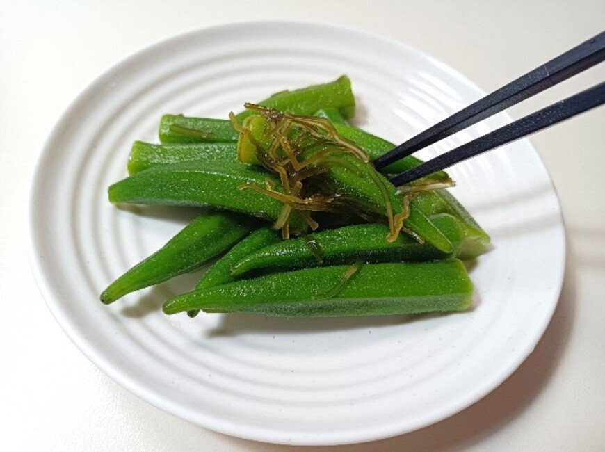 ファミマの「オクラのネバネバサラダ」は柚子ポン酢付きだけどなくても美味いんだわコンビニ通信