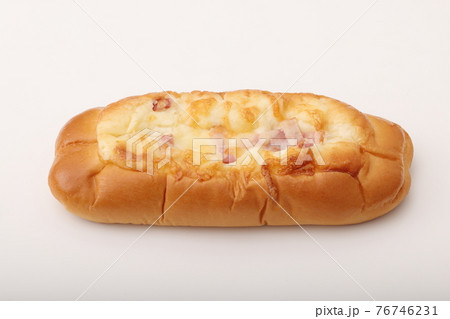 セブンイレブンふんわりベーコンマヨロール 食べてみました