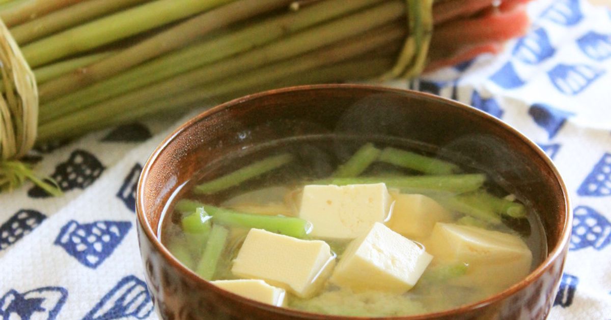 山菜ミズのお味噌汁