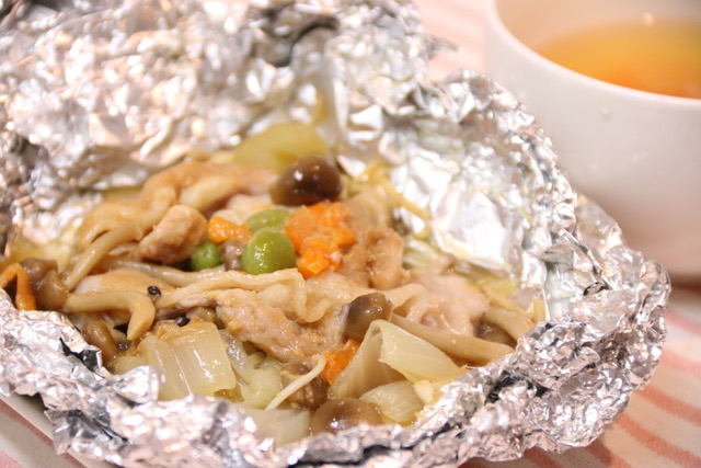 鶏肉ときのこのさっぱりホイル焼き