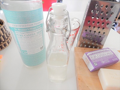 マイマム公式🌿ママと家族のライフスタイルブランド捨てるのはまだ早い！ 小さくなった石鹸のリメイク方法🧼✨ お気に入りの固形石けんも、小さくなってくると泡立ちにくくなったりして 使いづらくなりますよね。 でも、「もう使えないから 」と捨ててしまうのは