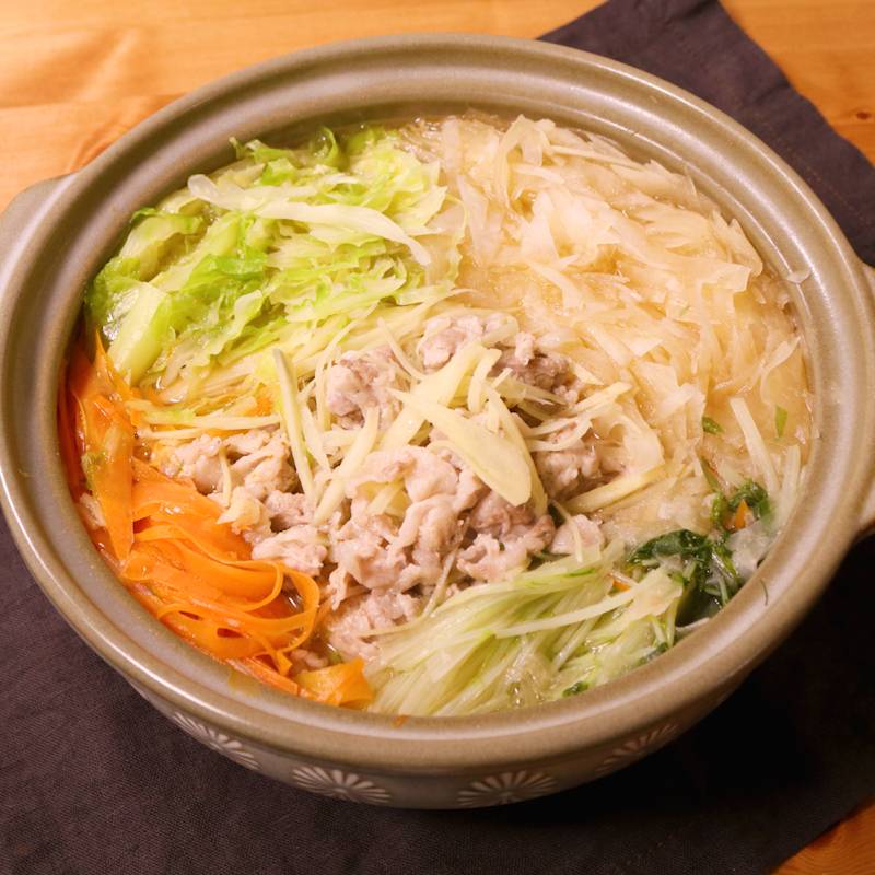 豚バラとキャベツの旨塩鍋