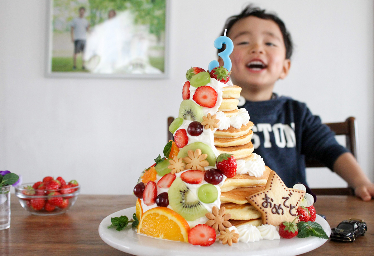 6月16日『父の日』♡ お子様と一緒にケーキを作ってプレゼントしませんか♪ ポムでは簡単にお作りいただける「手作りケーキキット」をご用意いたしました＾＾同時に『父の日ケーキコンテスト』も開催致します！ 期間中 6月8日～6月17日 ケーキキットを使用して作った